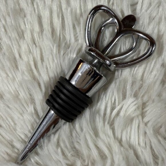 Silver Crown Wine Stopper - Picture 4 of 6